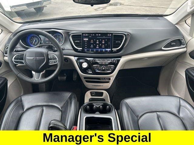 Chrysler Pacifica Touring L 2023
