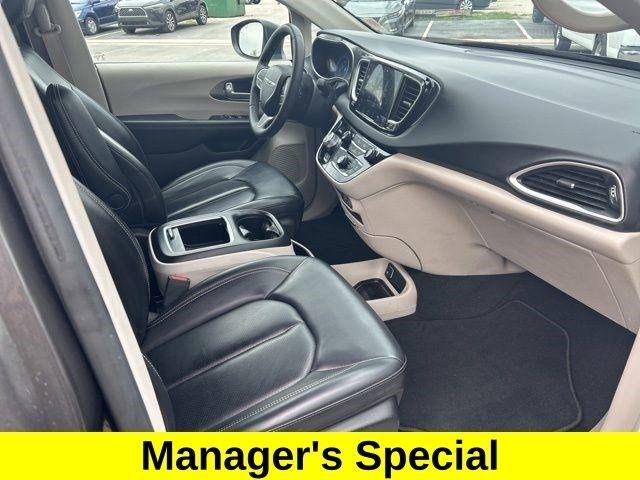 Chrysler Pacifica Touring L 2023