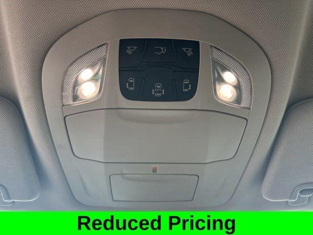 Chrysler Pacifica Touring L 2023