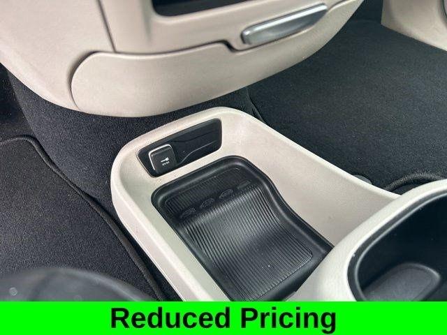 Chrysler Pacifica Touring L 2023