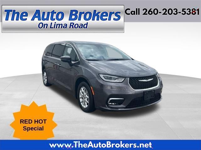 Chrysler Pacifica Touring L 2023