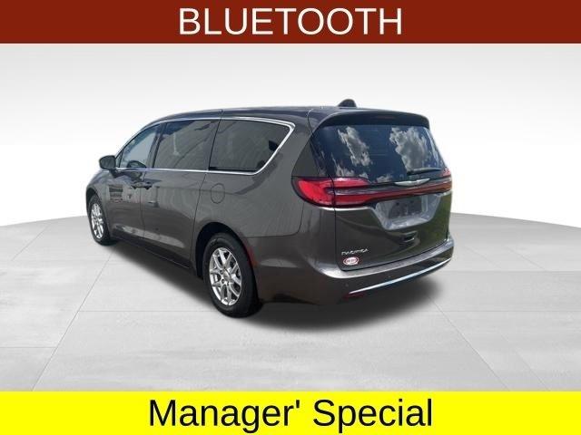 Chrysler Pacifica Touring L 2023