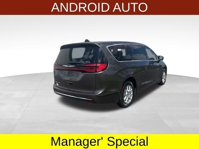 Chrysler Pacifica Touring L 2023