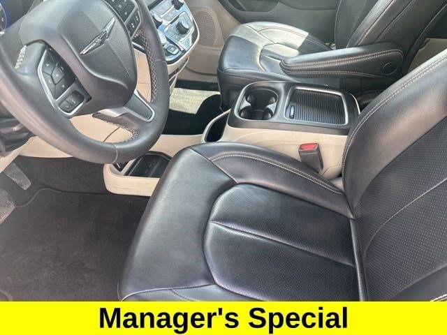 Chrysler Pacifica Touring L 2023