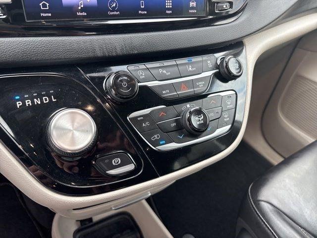 Chrysler Pacifica  2023