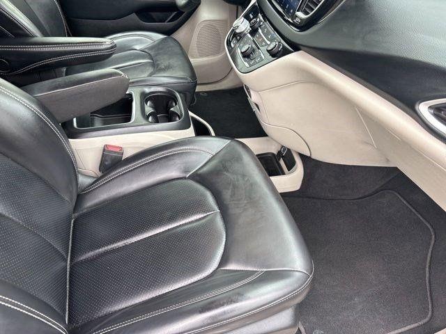 Chrysler Pacifica  2023