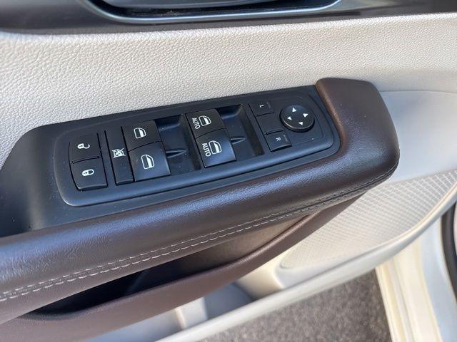 Chrysler Pacifica  2017