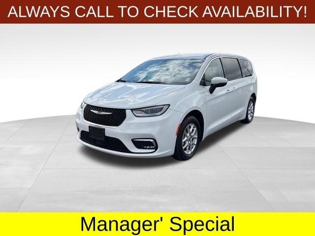 Chrysler Pacifica Touring L 2023