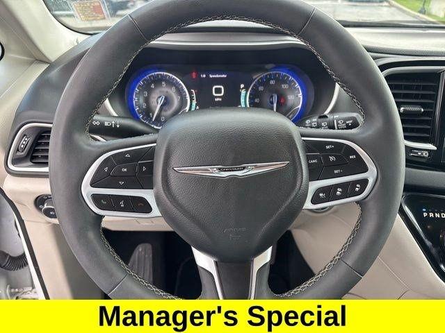 Chrysler Pacifica Touring L 2023