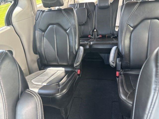 Chrysler Pacifica  2023