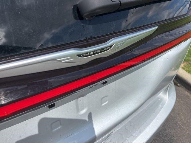 Chrysler Pacifica  2024