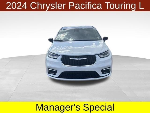 Chrysler Pacifica Touring L 2024