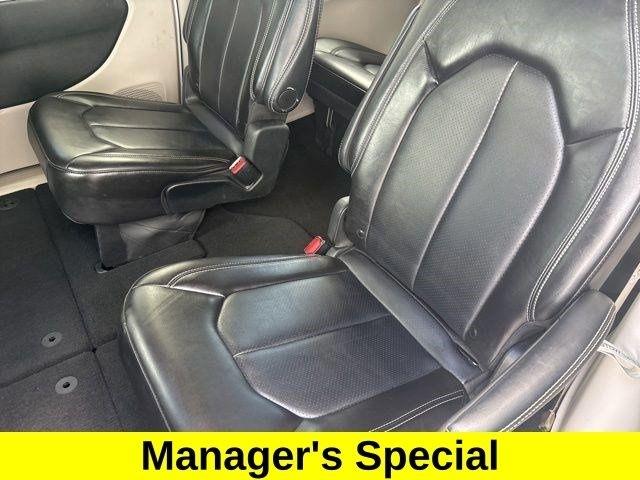 Chrysler Pacifica Touring L 2024