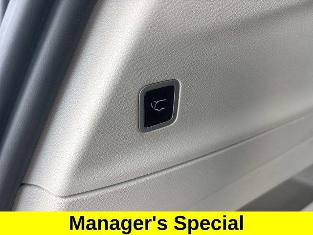 Chrysler Pacifica Touring L 2024