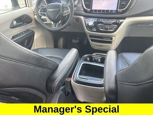 Chrysler Pacifica Touring L 2024