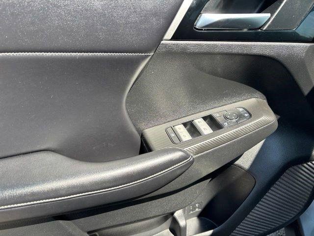Mitsubishi Outlander  2022