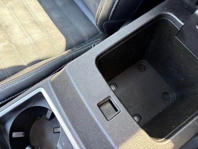 Mitsubishi Outlander  2022