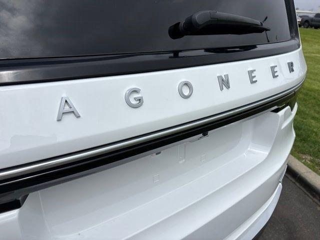 Jeep Wagoneer  2022