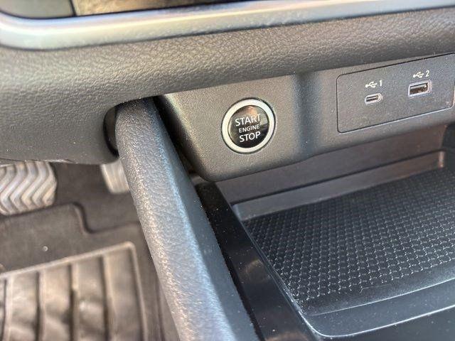 Nissan Rogue  2021