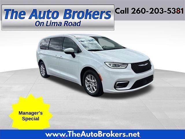 2023 Chrysler Pacifica Touring