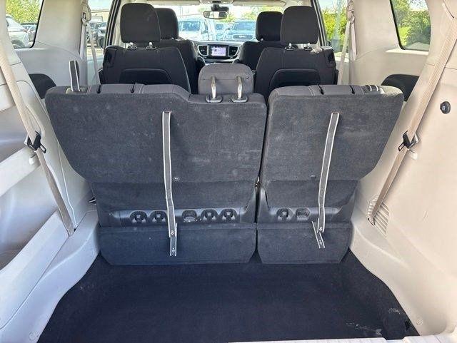 Chrysler Voyager  2024