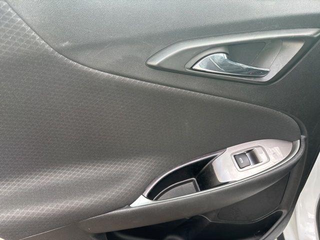 Chevrolet Malibu  2023
