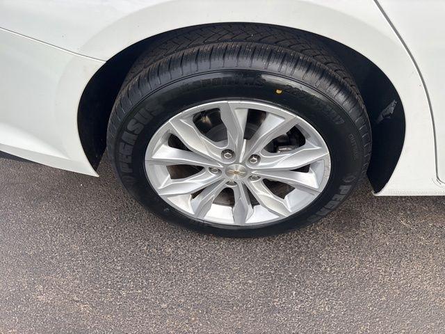 Chevrolet Malibu  2023