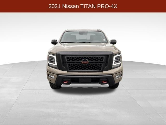 Nissan Titan  2021