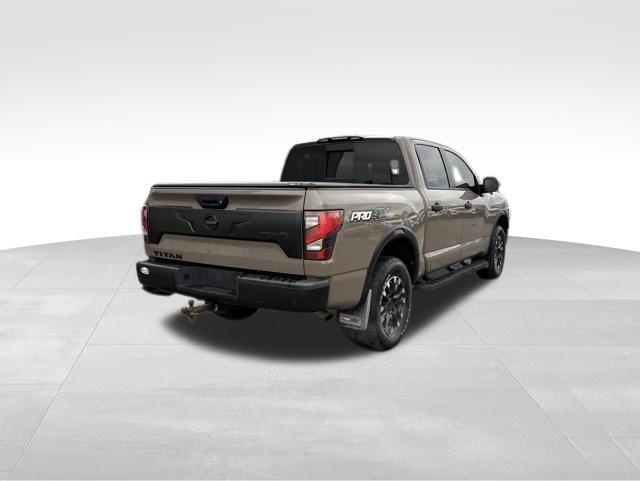 Nissan Titan  2021