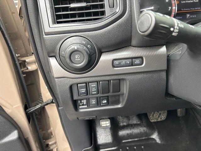 Nissan Titan  2021
