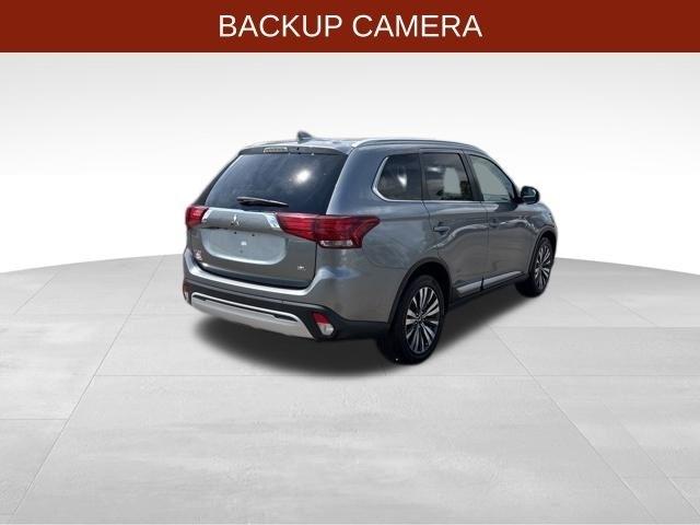 Mitsubishi Outlander  2020