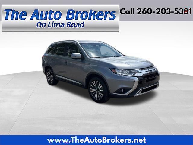 Mitsubishi Outlander  2020