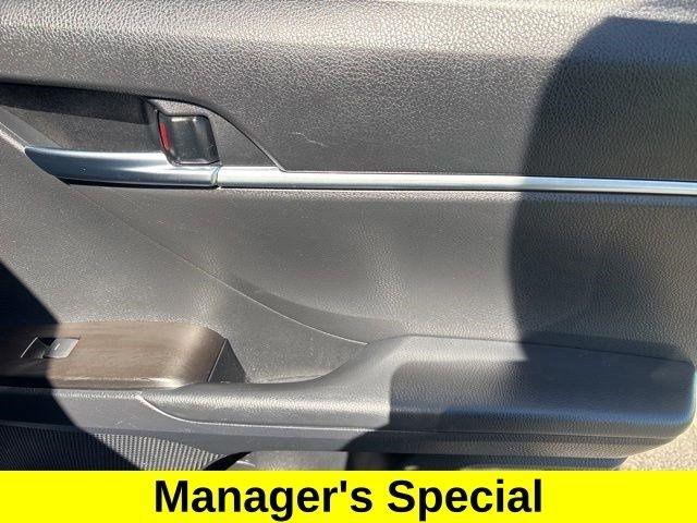 Toyota Camry  2022