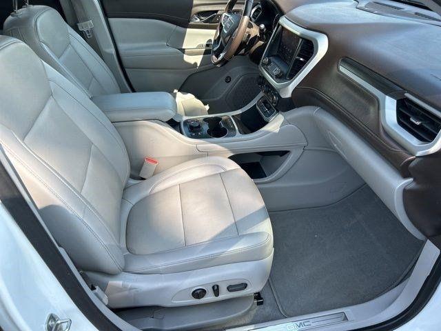 GMC Acadia  2022