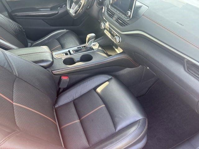 Nissan Altima  2022