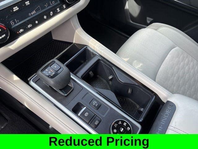 Nissan Pathfinder  2024
