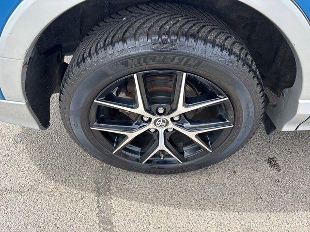 Toyota RAV4  2016