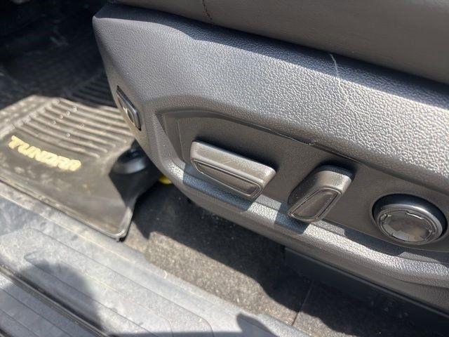 Toyota Tundra 4WD  2022
