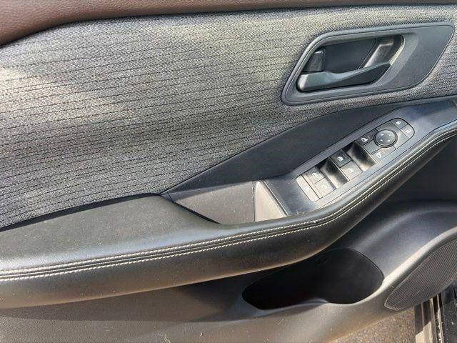 Nissan Rogue  2021