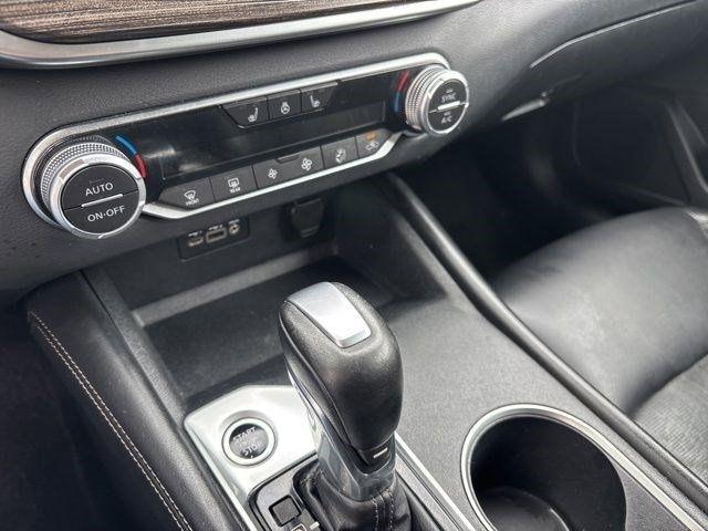 Nissan Altima  2019