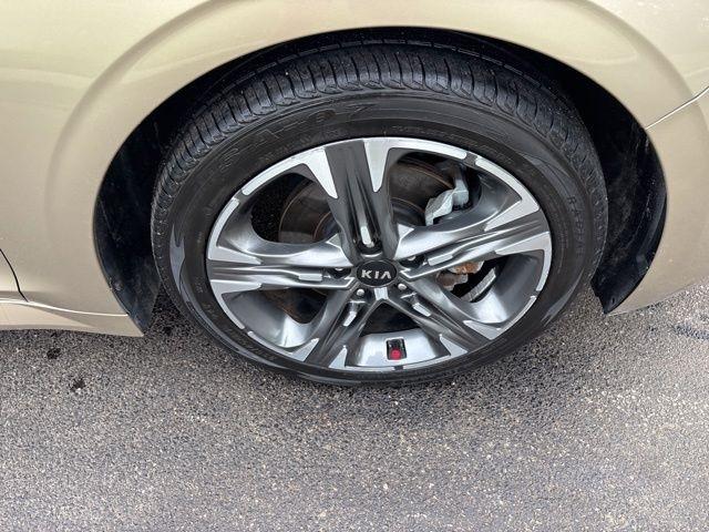 Kia K5  2021