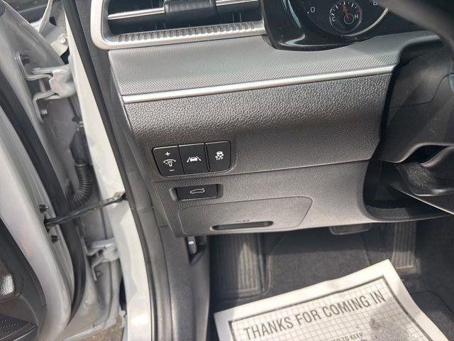 Kia K5  2023