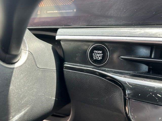 Kia K5  2025