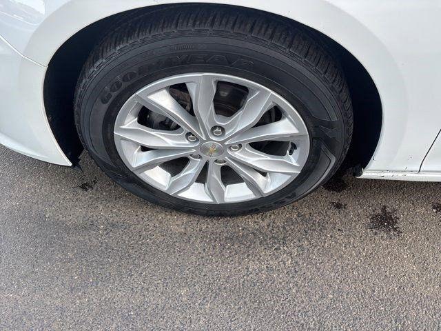 Chevrolet Malibu  2023
