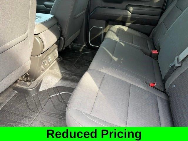 Chevrolet Silverado 1500 LT Crew Cab 4WD 2022