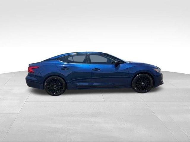Nissan Maxima  2018