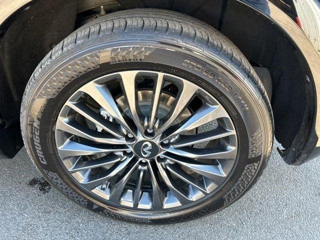 Infiniti QX80  2023