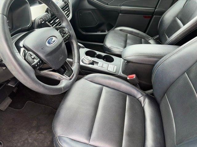 Ford Escape  2022