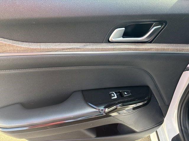 Kia K5  2023