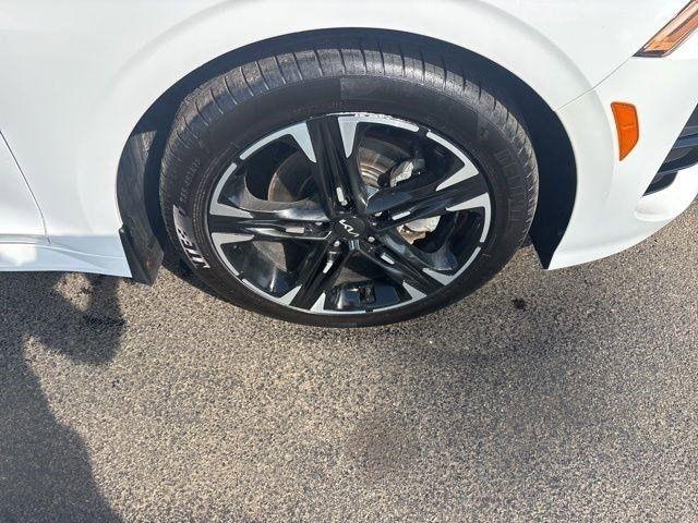 Kia K5  2023